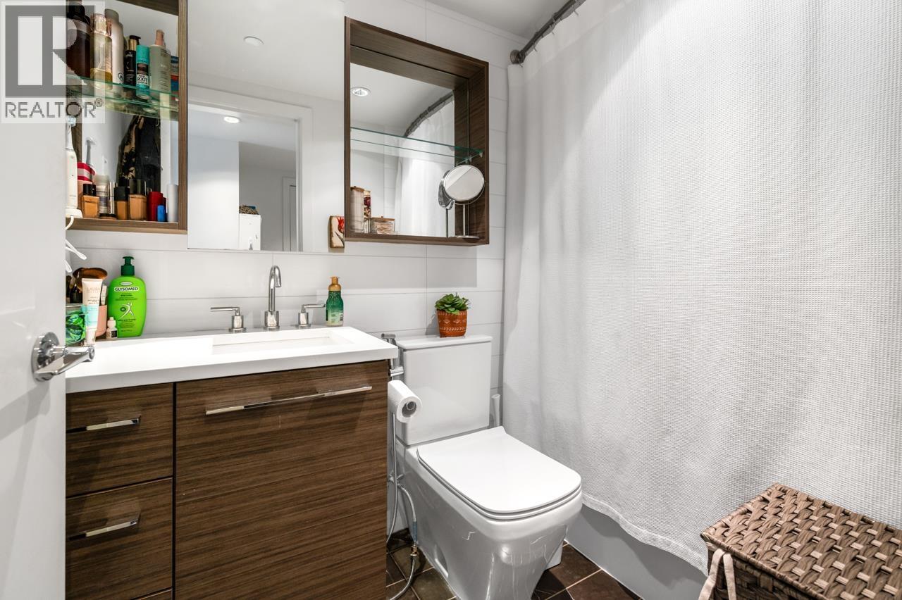#1008-7488 LANSDOWNE Road, Richmond