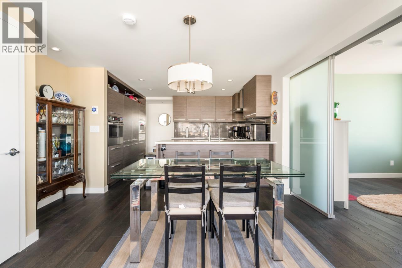 #1008-7488 LANSDOWNE Road, Richmond