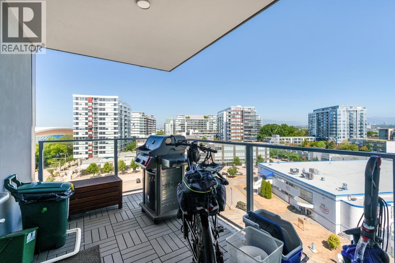 #1008-7488 LANSDOWNE Road, Richmond