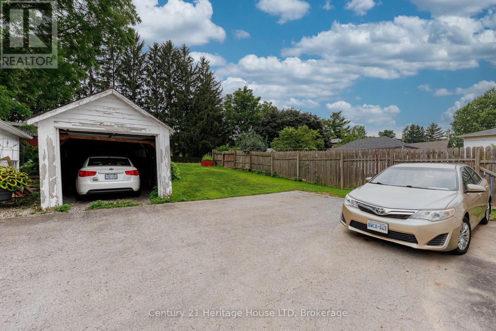 182 BERTIE STREET - Image 6