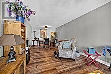 #201 820 LAURIER BOULEVARD N - Image 15