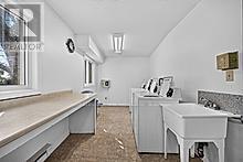 #201 820 LAURIER BOULEVARD N - Image 24