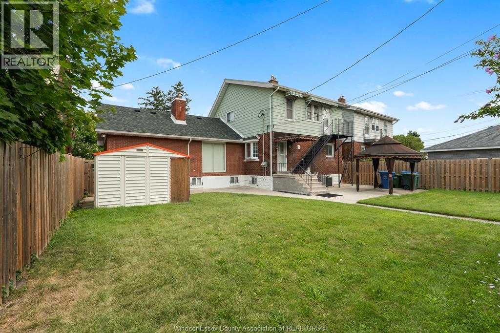 2279 Lillian AVENUE - 44