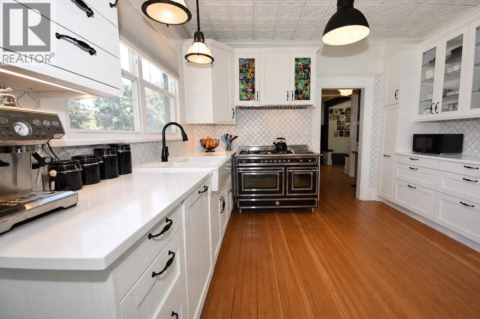 4671 ARTHUR Drive, Delta