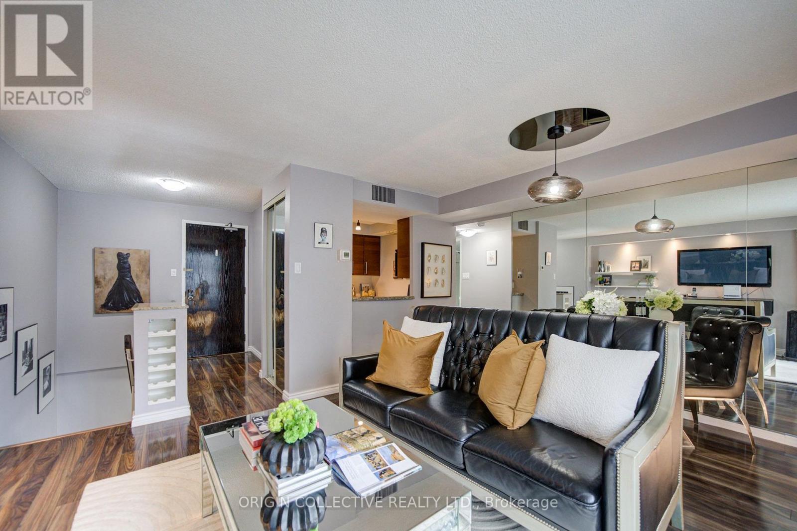 #305 19 DUNDONALD STREET - 13