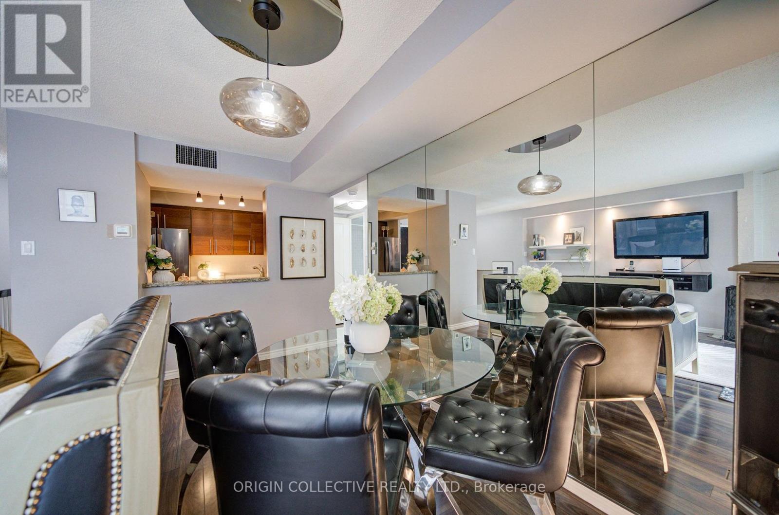 #305 19 DUNDONALD STREET - 17