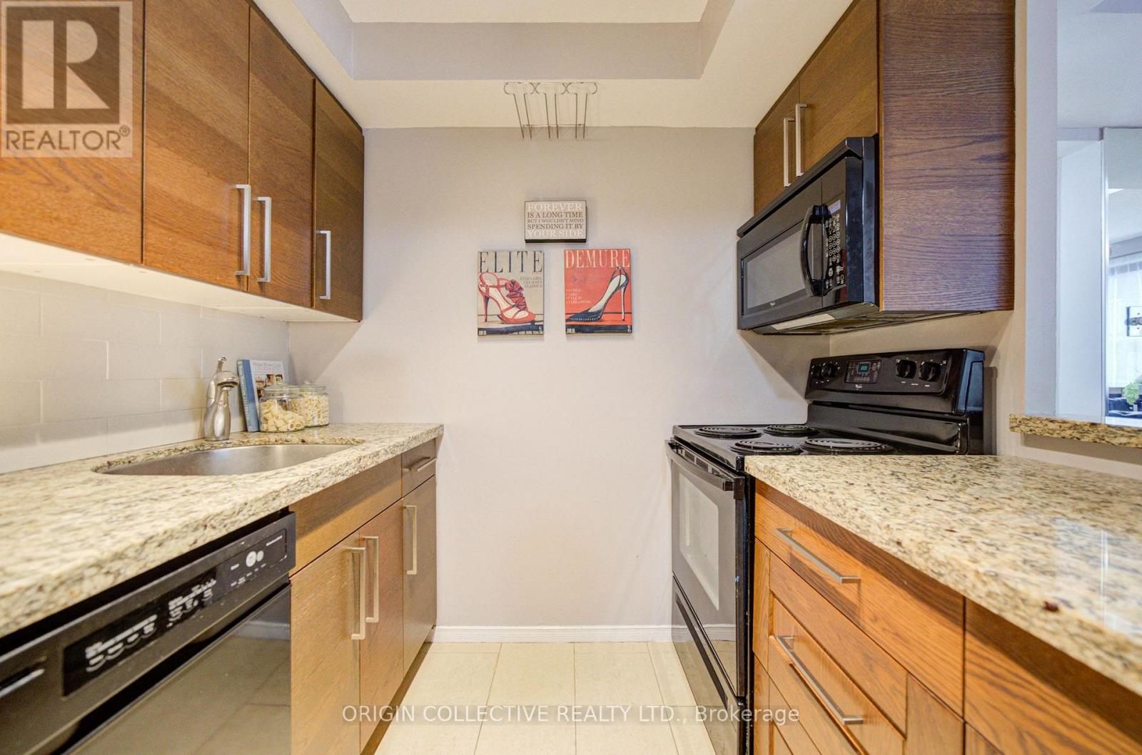 #305 19 DUNDONALD STREET - 9