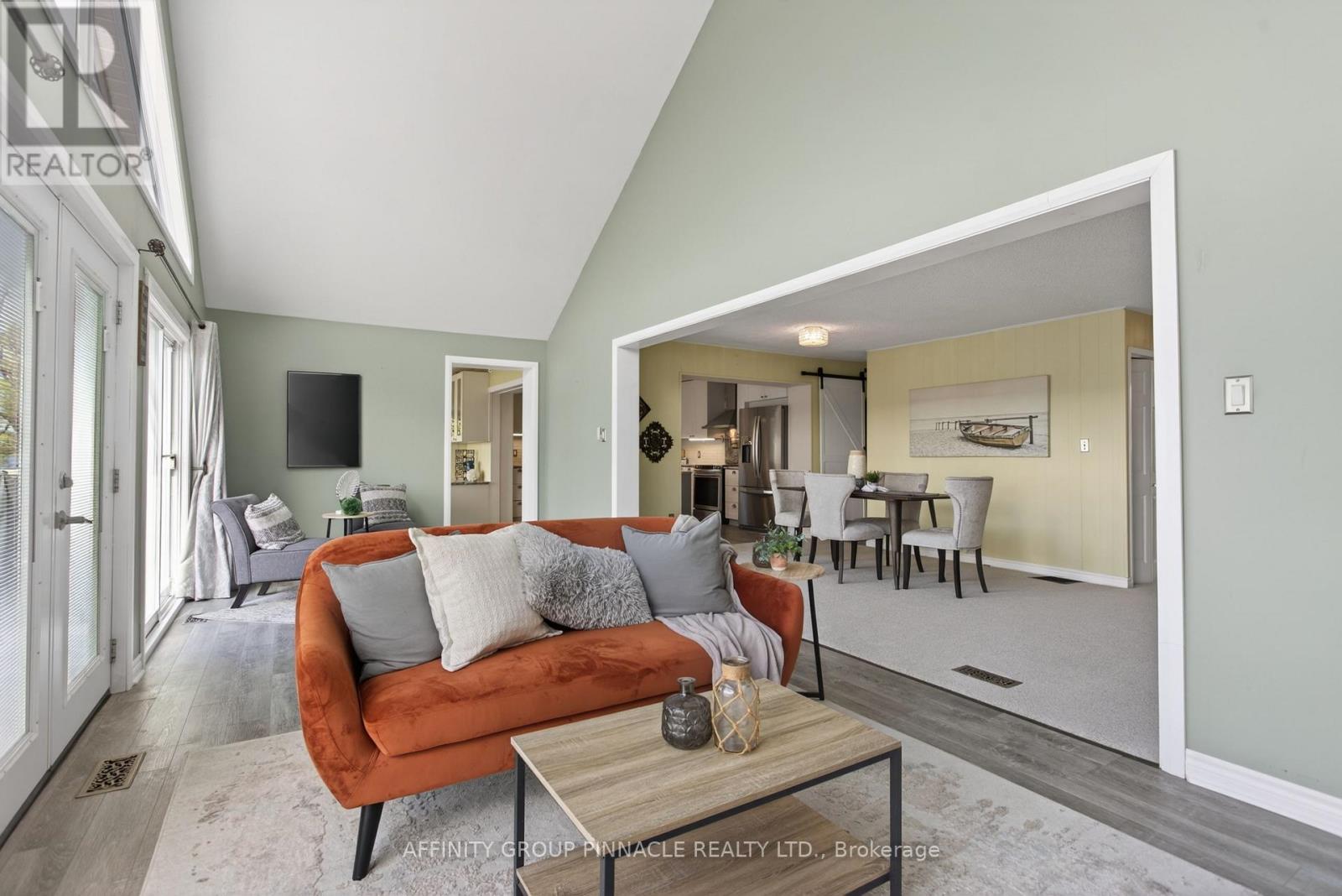 14 ORIOLE ROAD - 22