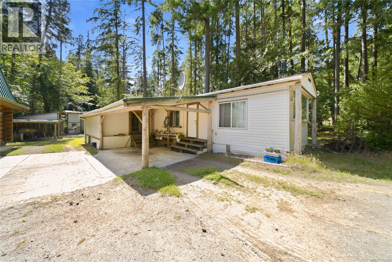 700 Fern Rd E - 27
