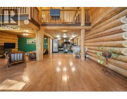 700 Fern Rd E, Qualicum Beach, BC V9K1M4 Photo 11