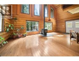 700 Fern Rd E, Qualicum Beach, BC V9K1M4 Photo 15