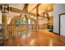 700 Fern Rd E, Qualicum Beach, BC V9K1M4 Photo 17
