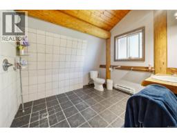 700 Fern Rd E, Qualicum Beach, BC V9K1M4 Photo 23