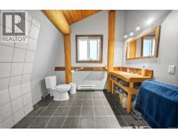 700 Fern Rd E, Qualicum Beach, BC V9K1M4 Photo 24