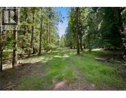700 Fern Rd E, Qualicum Beach, BC V9K1M4 Photo 30