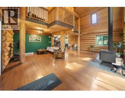 Kitchen - 700 Fern Rd E, Qualicum Beach, BC V9K1M4 Photo 9
