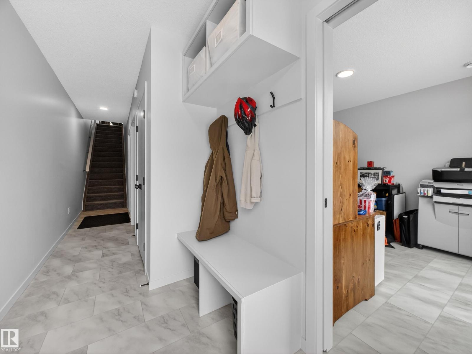 451 39 ST SW - 39