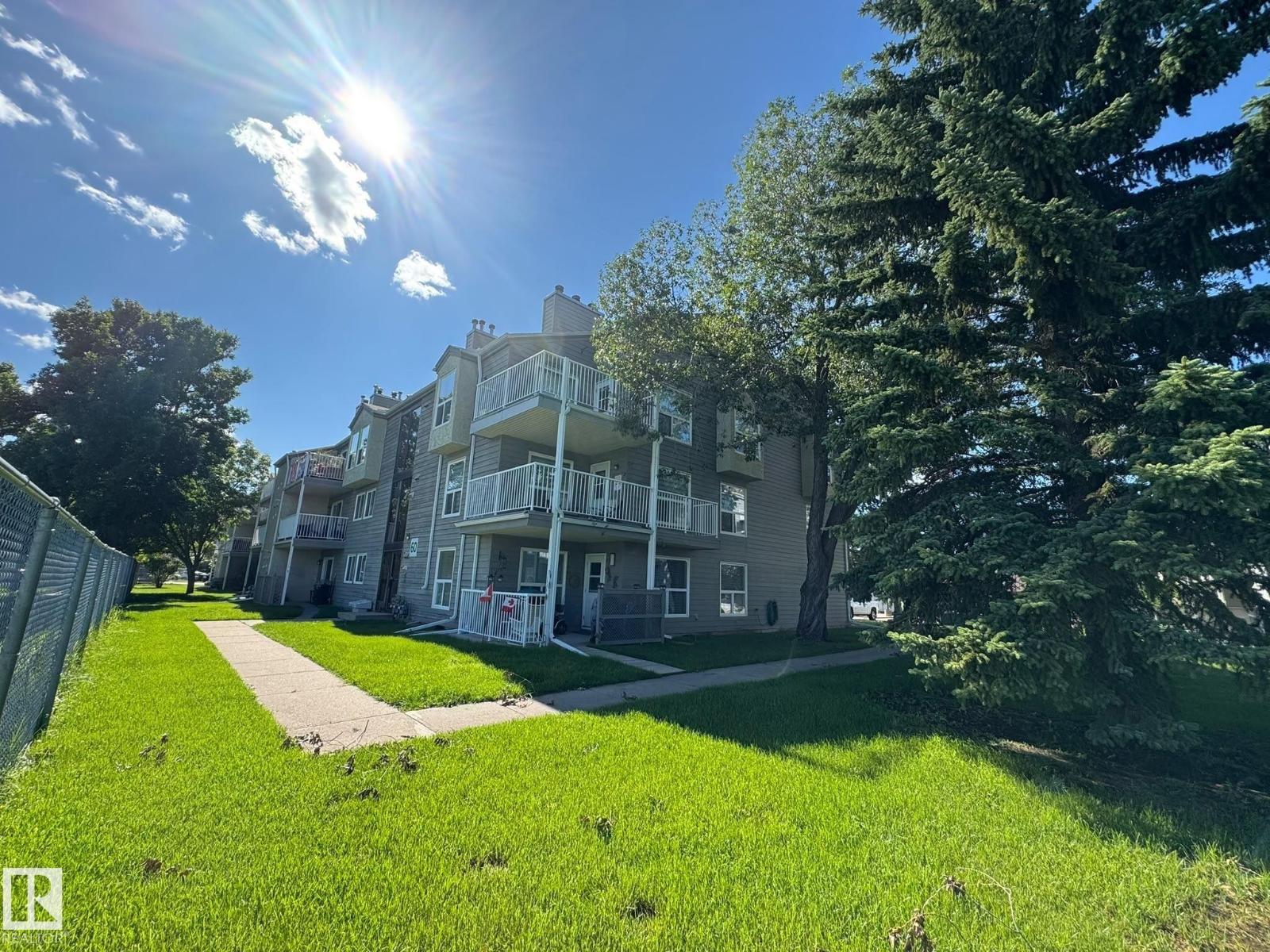 #310 60 Alpine PL, Akinsdale, St. Albert photo 1
