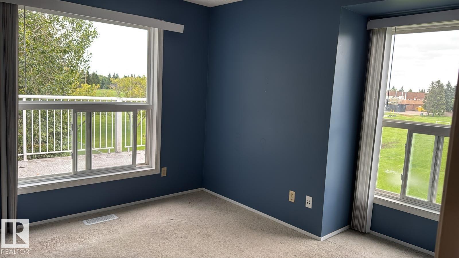 310 60 Alpine Place - Photo 12