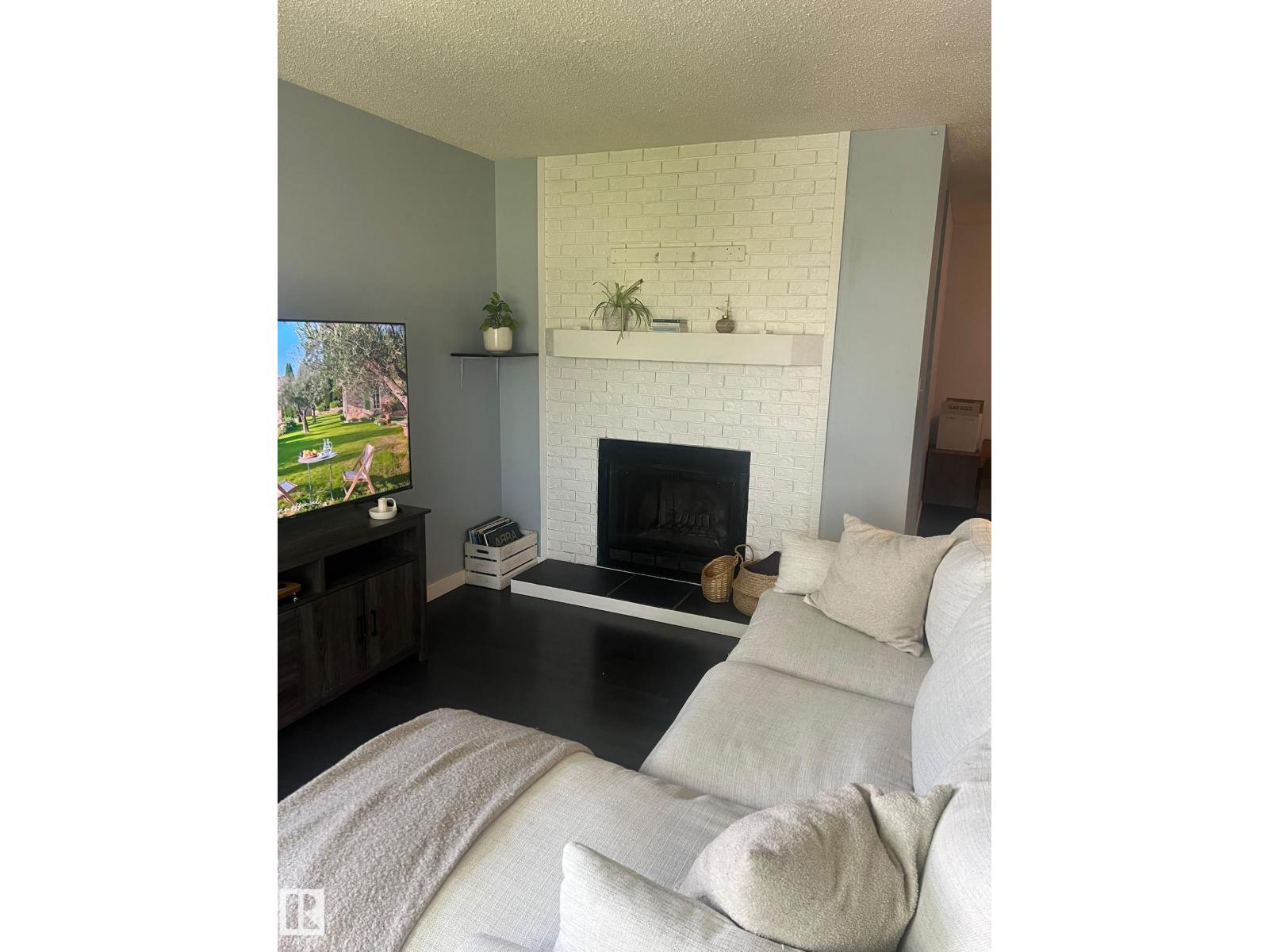 310 60 Alpine Place - Photo 7