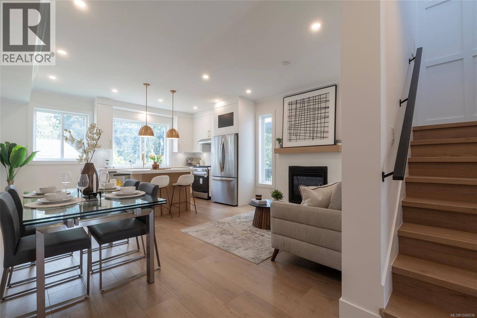565 Belford Pl - 2