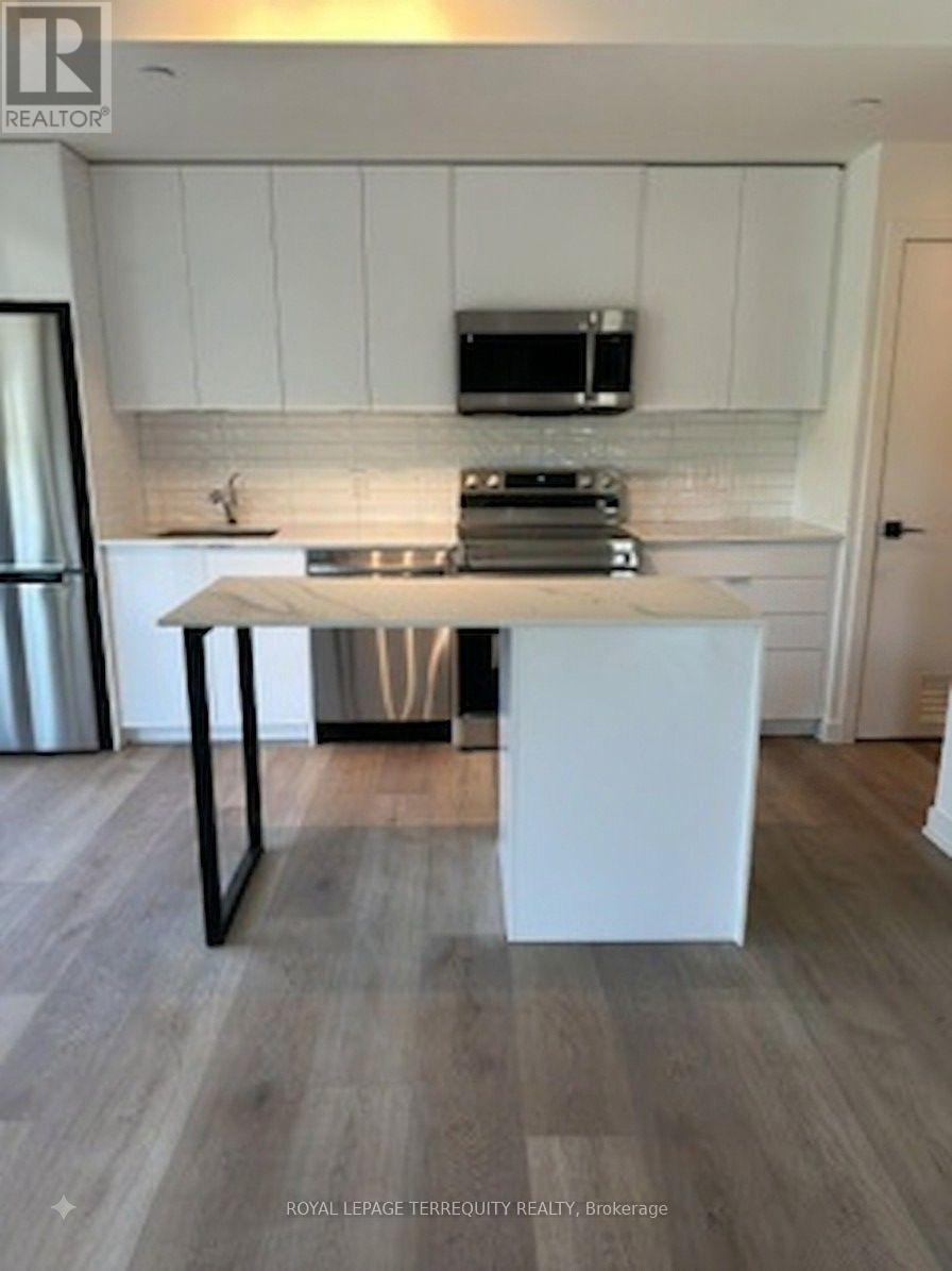 33 Erie Avenue — photo 12