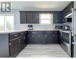 Bath (# pieces 1-6) - 85 Andrew's Court, Charlottetown, PE C1A1A8 Photo 10