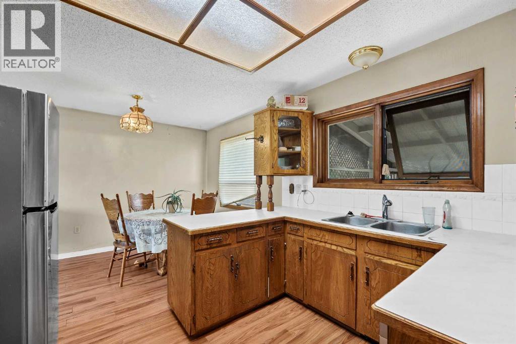 469 19 Street NE - Image 12
