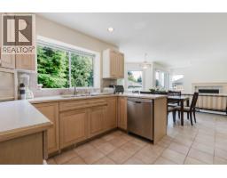 1565 Bramble Lane, Coquitlam, BC V3E2T5 Photo 9