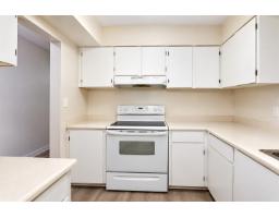306 10560 154 Street, Surrey, BC V3R8A3 Photo 9