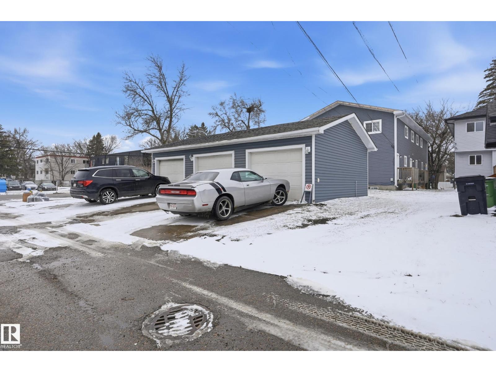 8816/8818/8820 119 AV NW, Eastwood, Edmonton photo 2