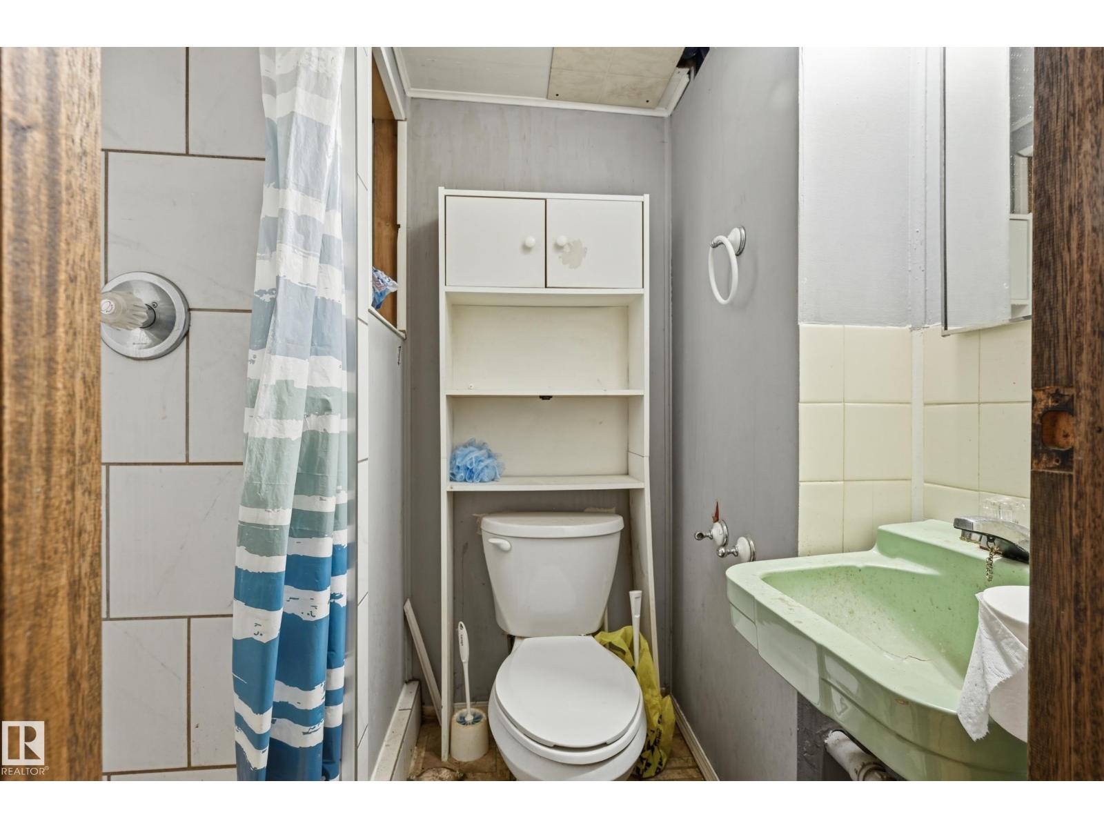 11622 133 ST NW - 23