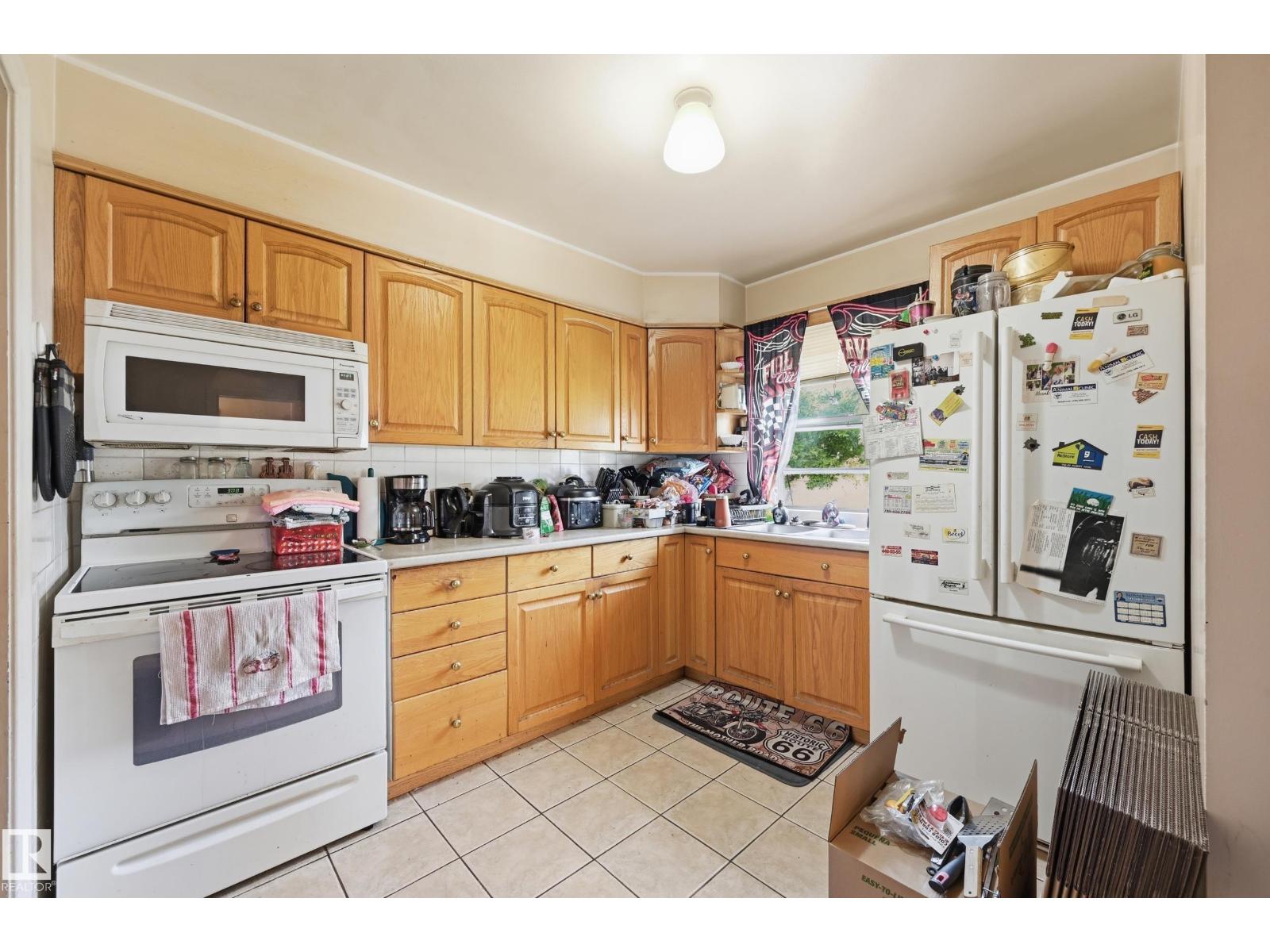 11622 133 Street NW - Photo 7