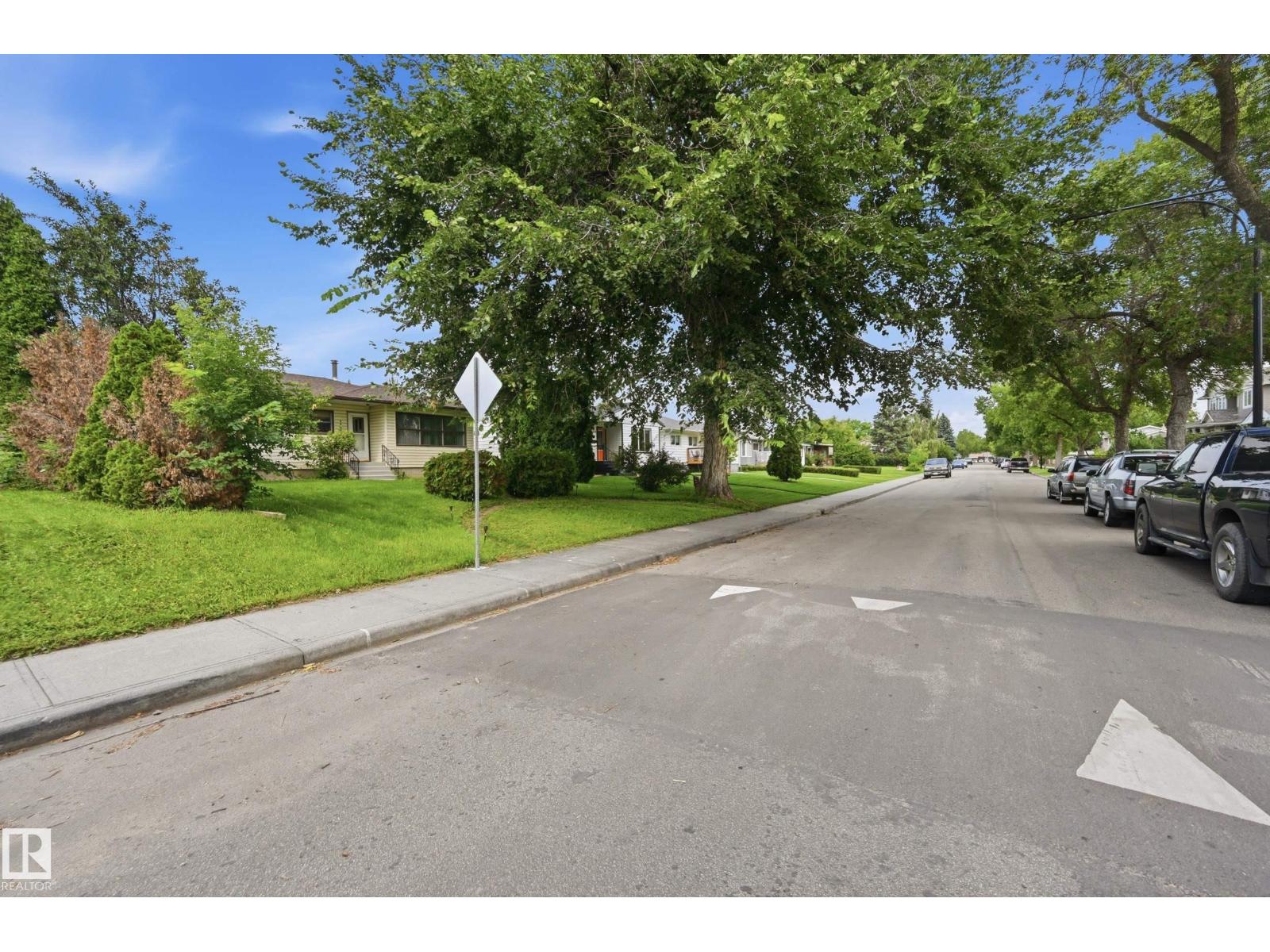 11622 133 ST NW - 37