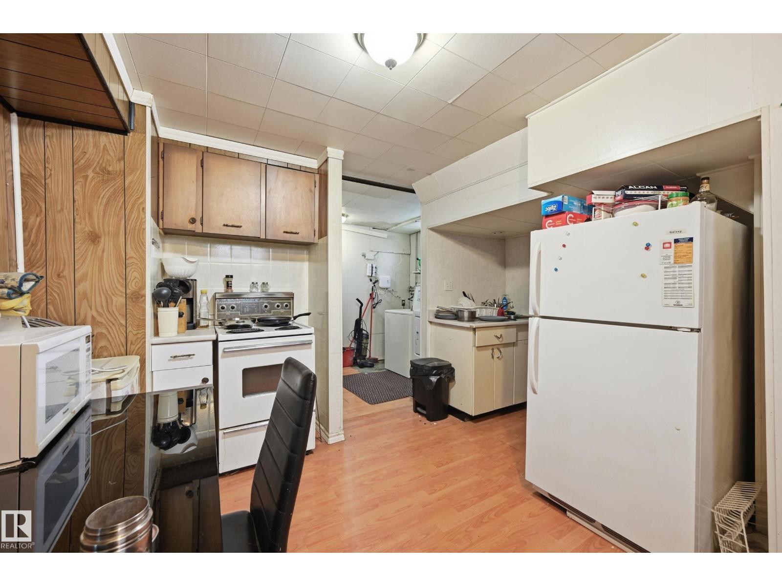 11622 133 ST NW - 15