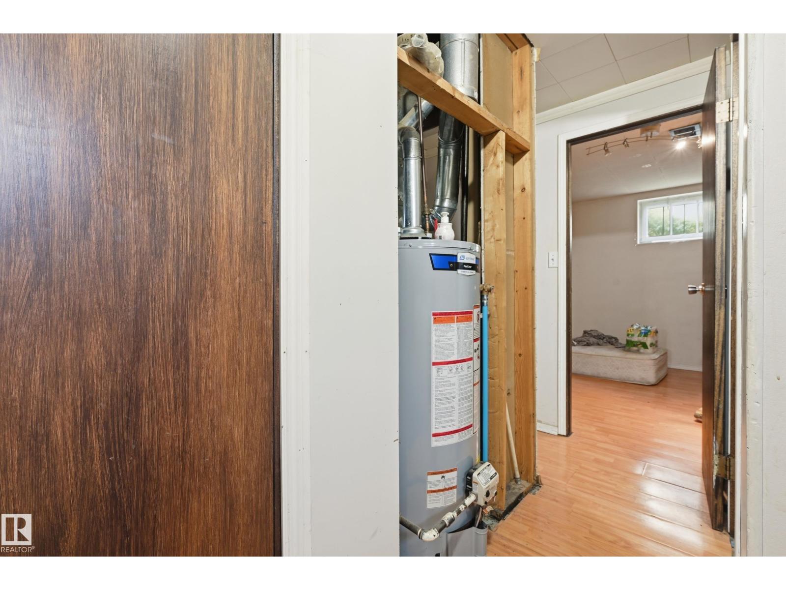 11622 133 ST NW - 25