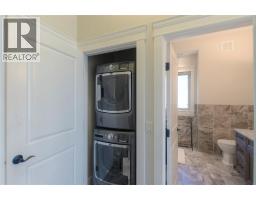 2571-2575 Abbott Street, Kelowna, BC V1Y9T9 Photo 37