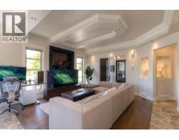 Kitchen - 2571-2575 Abbott Street, Kelowna, BC V1Y9T9 Photo 12