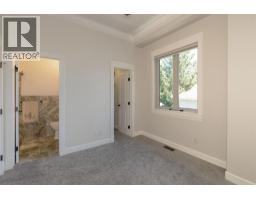 2571-2575 Abbott Street, Kelowna, BC V1Y9T9 Photo 33
