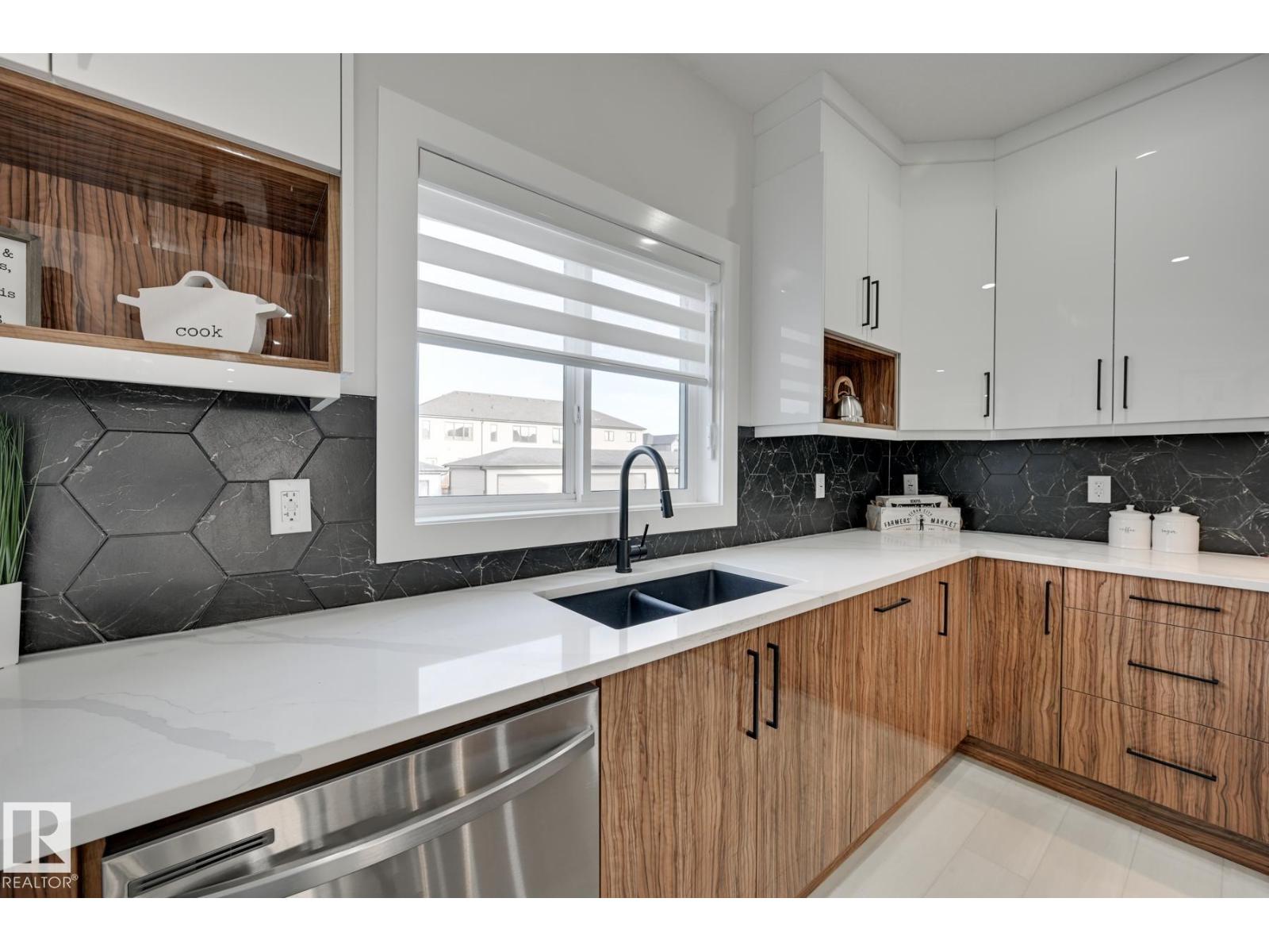 [private address] - Image 12