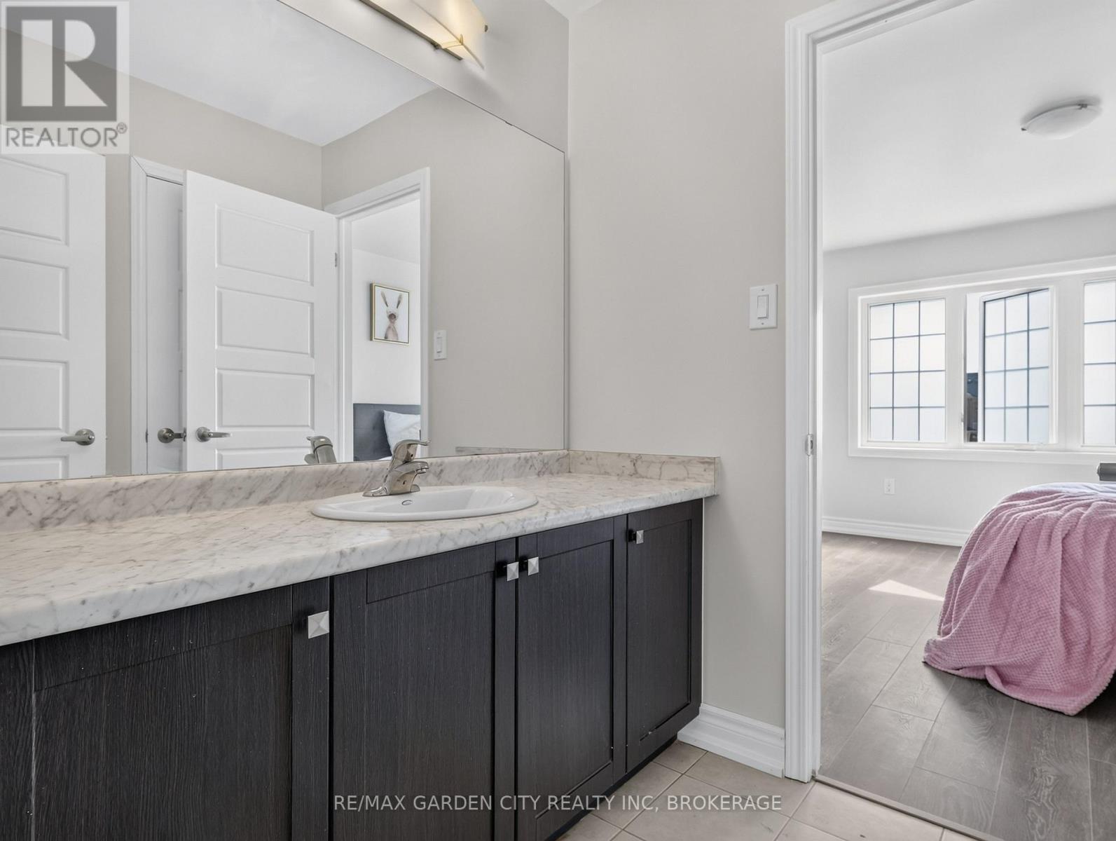 7568 TUPELO CRESCENT - 33