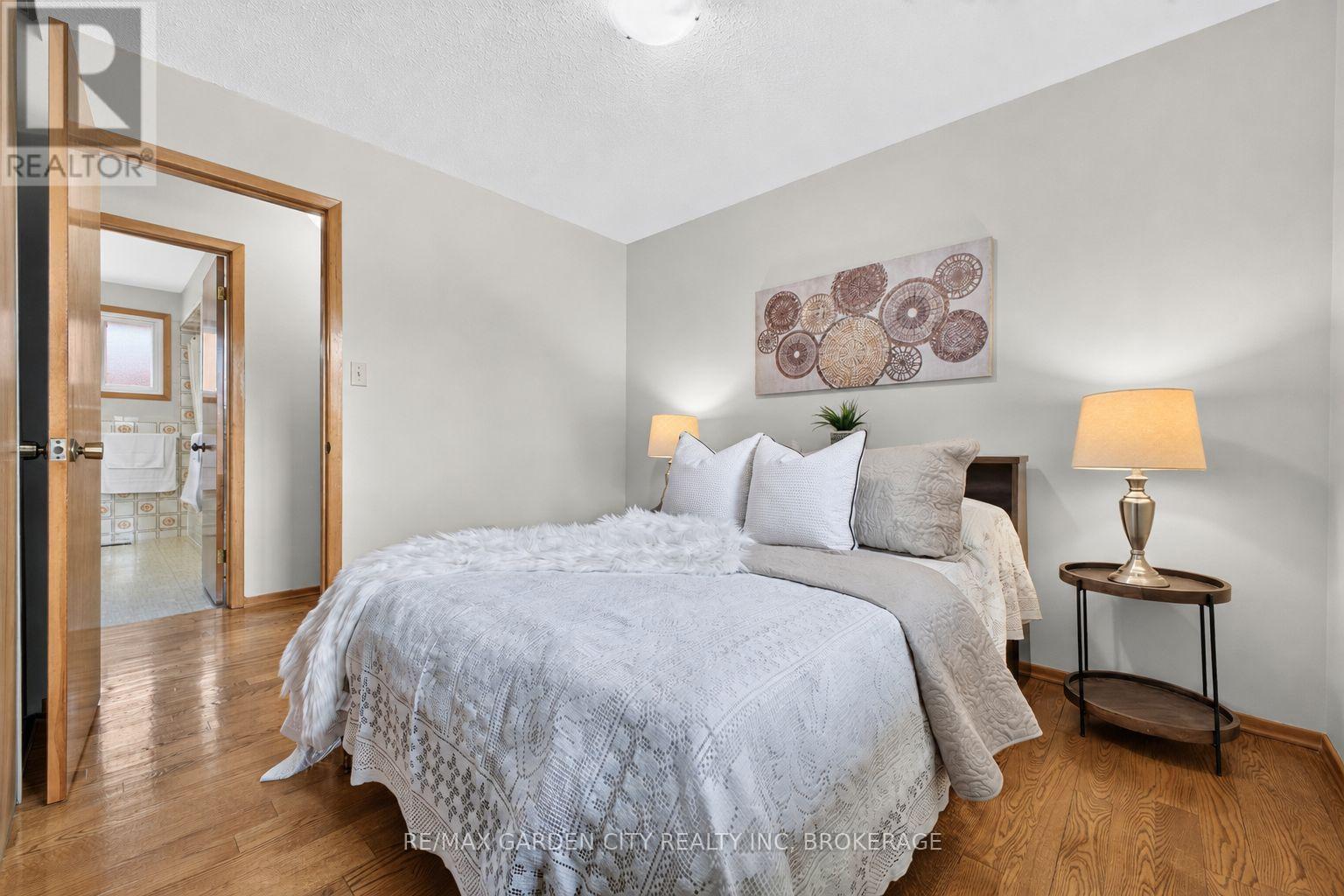 145 ADIS AVENUE - 22