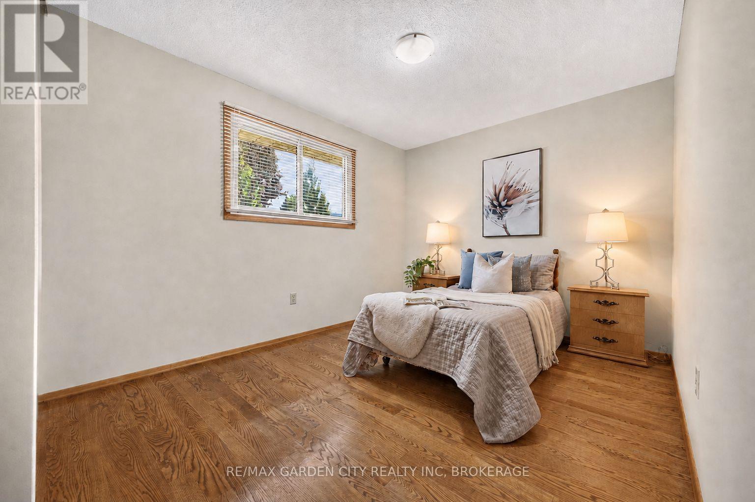 145 ADIS AVENUE - 25