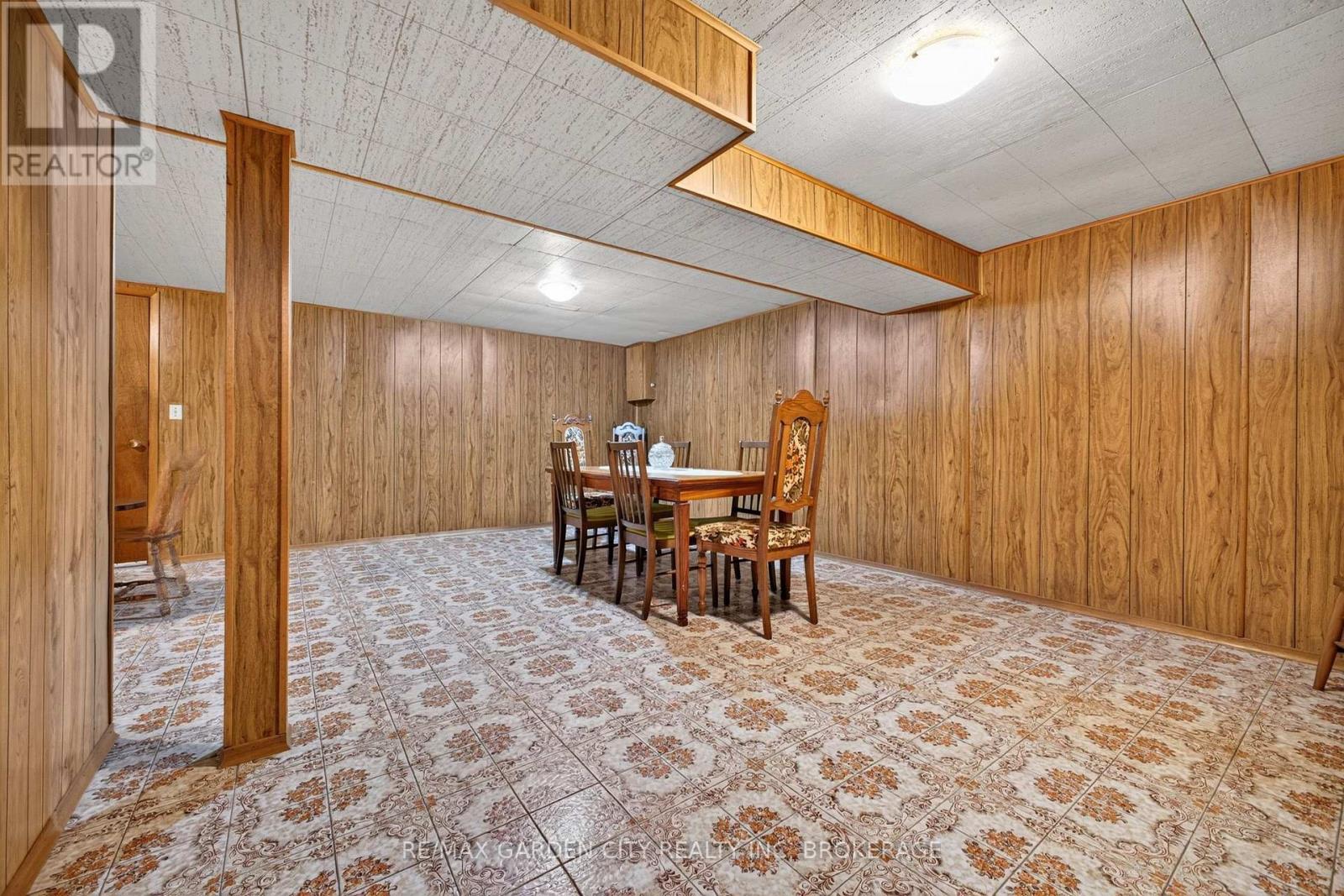 145 ADIS AVENUE - 33