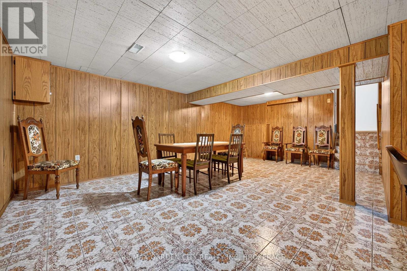 145 ADIS AVENUE - 36