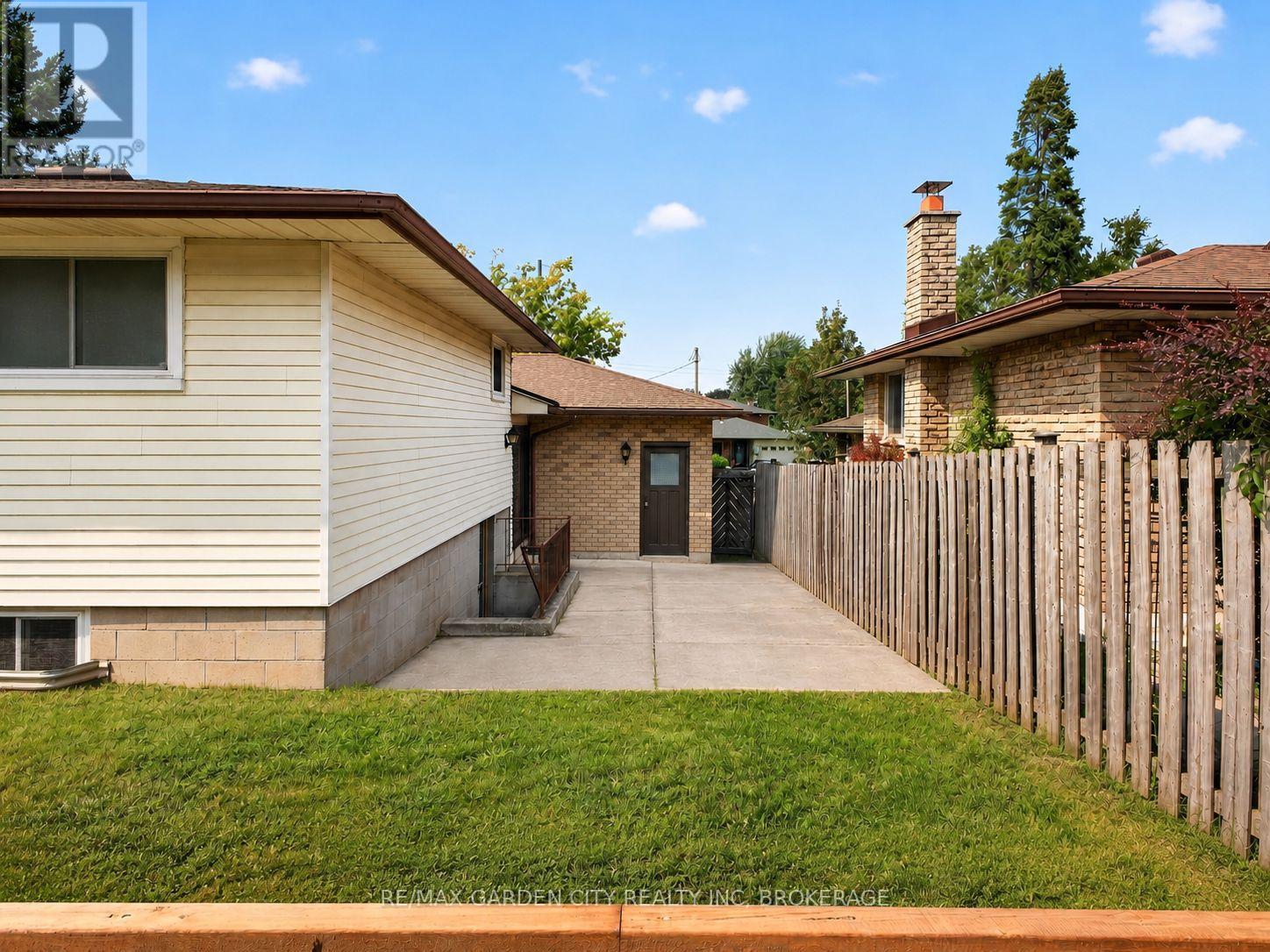 145 ADIS AVENUE - Image 40