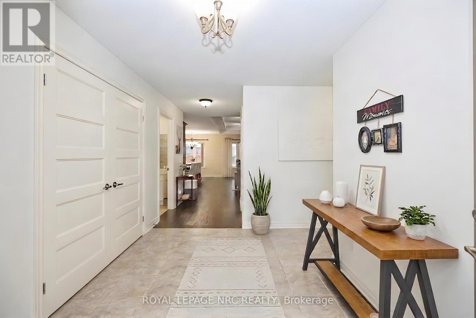 171 CLASSIC AVENUE - Image 3