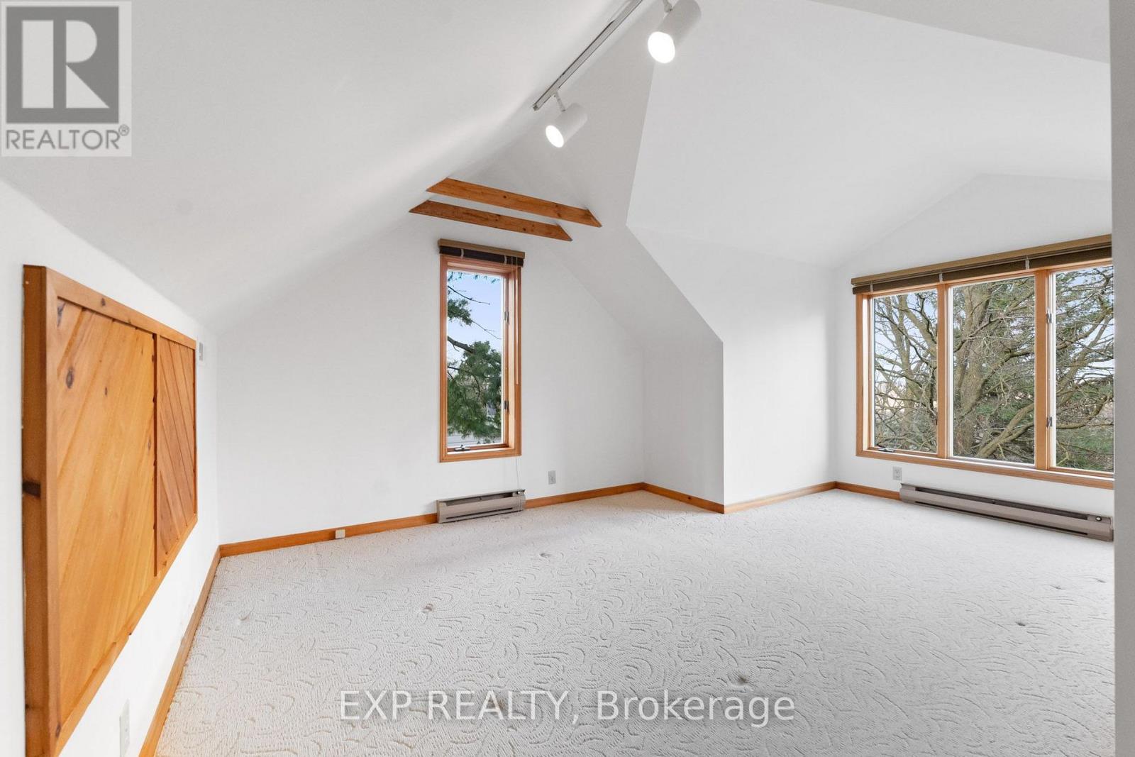 2052 YORK ROAD - Image 20