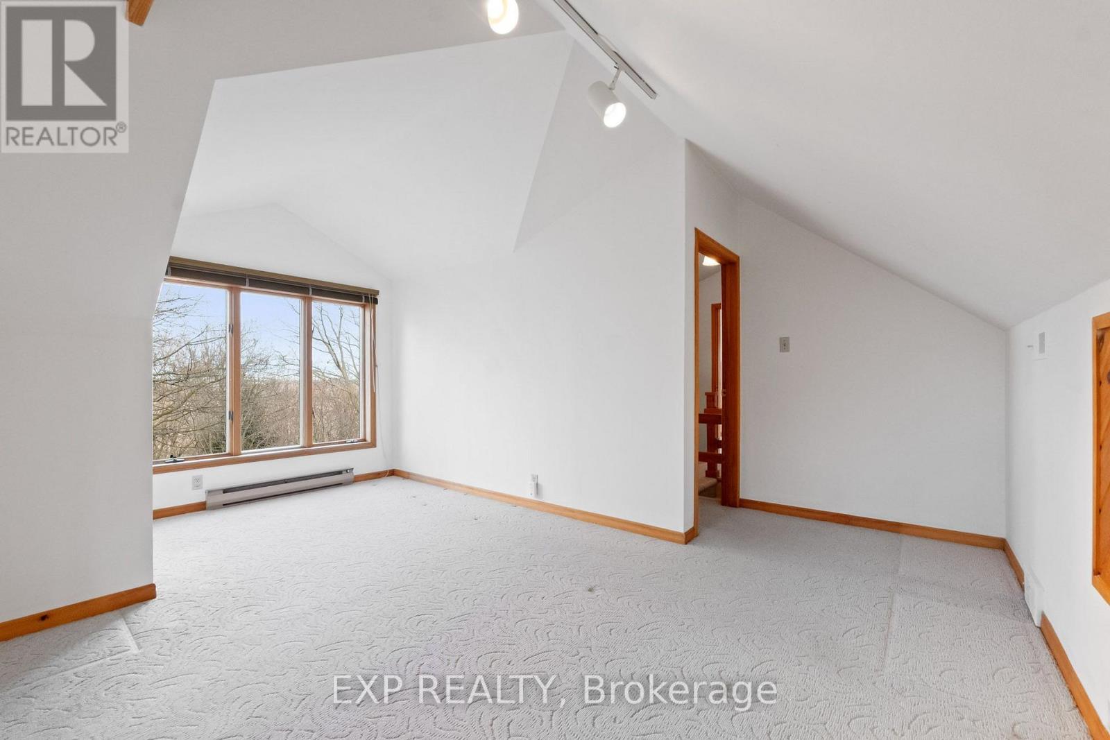 2052 YORK ROAD - 21