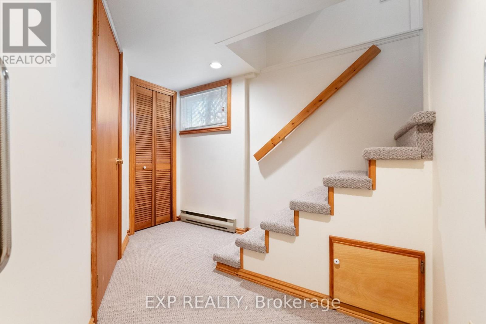 2052 YORK ROAD - Image 23